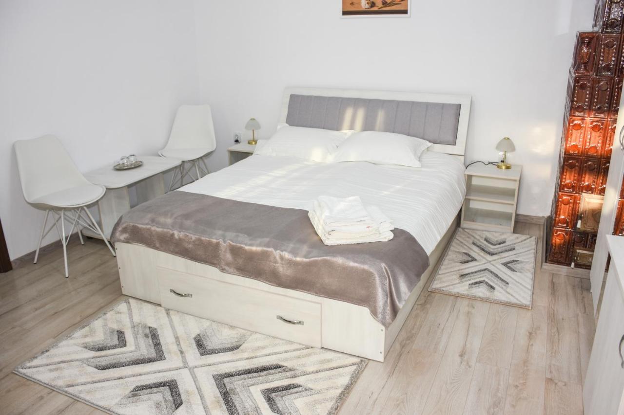 Tomis House Hotel Curtea De Arges Luaran gambar