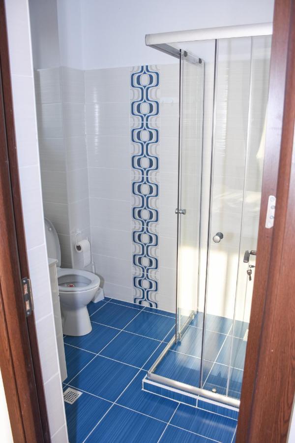 Tomis House Hotel Curtea De Arges Luaran gambar